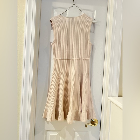 BRAND NEW Theory Fit and Flare in color ecru- - Picture 7 of 13